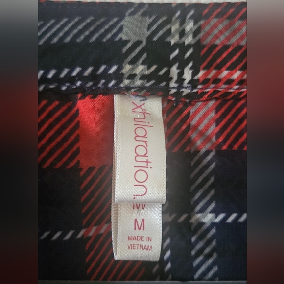 Xhilaration Plaid High-Low Blouse - Picture 6 of 6